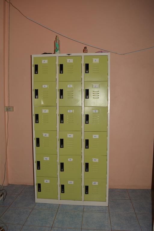 Little Austria Tams Guesthouse Bãi biển Chaweng Ngoại thất bức ảnh