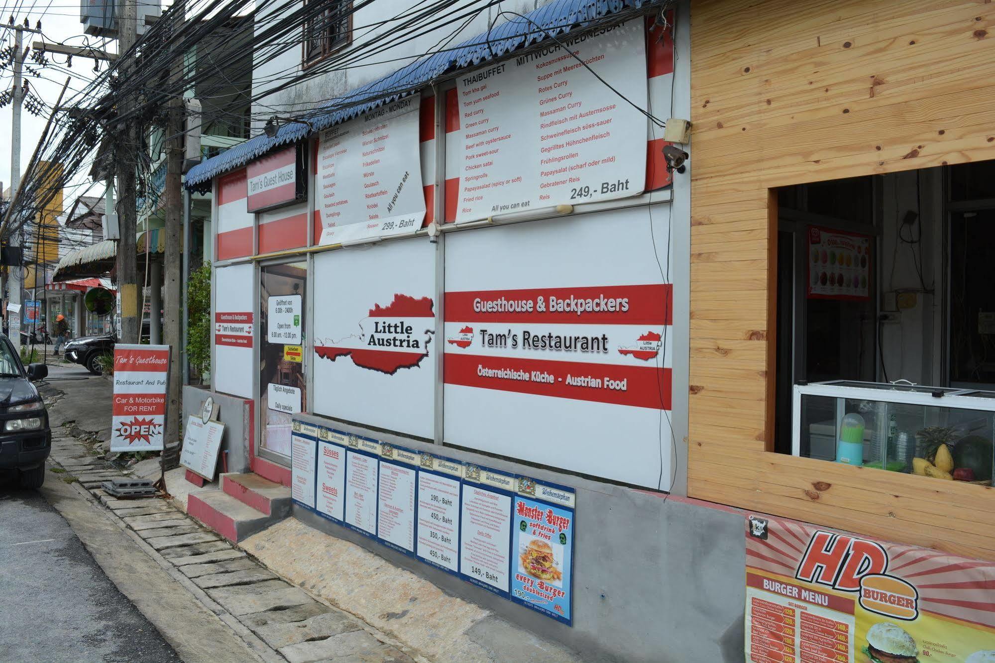 Little Austria Tams Guesthouse Bãi biển Chaweng Ngoại thất bức ảnh